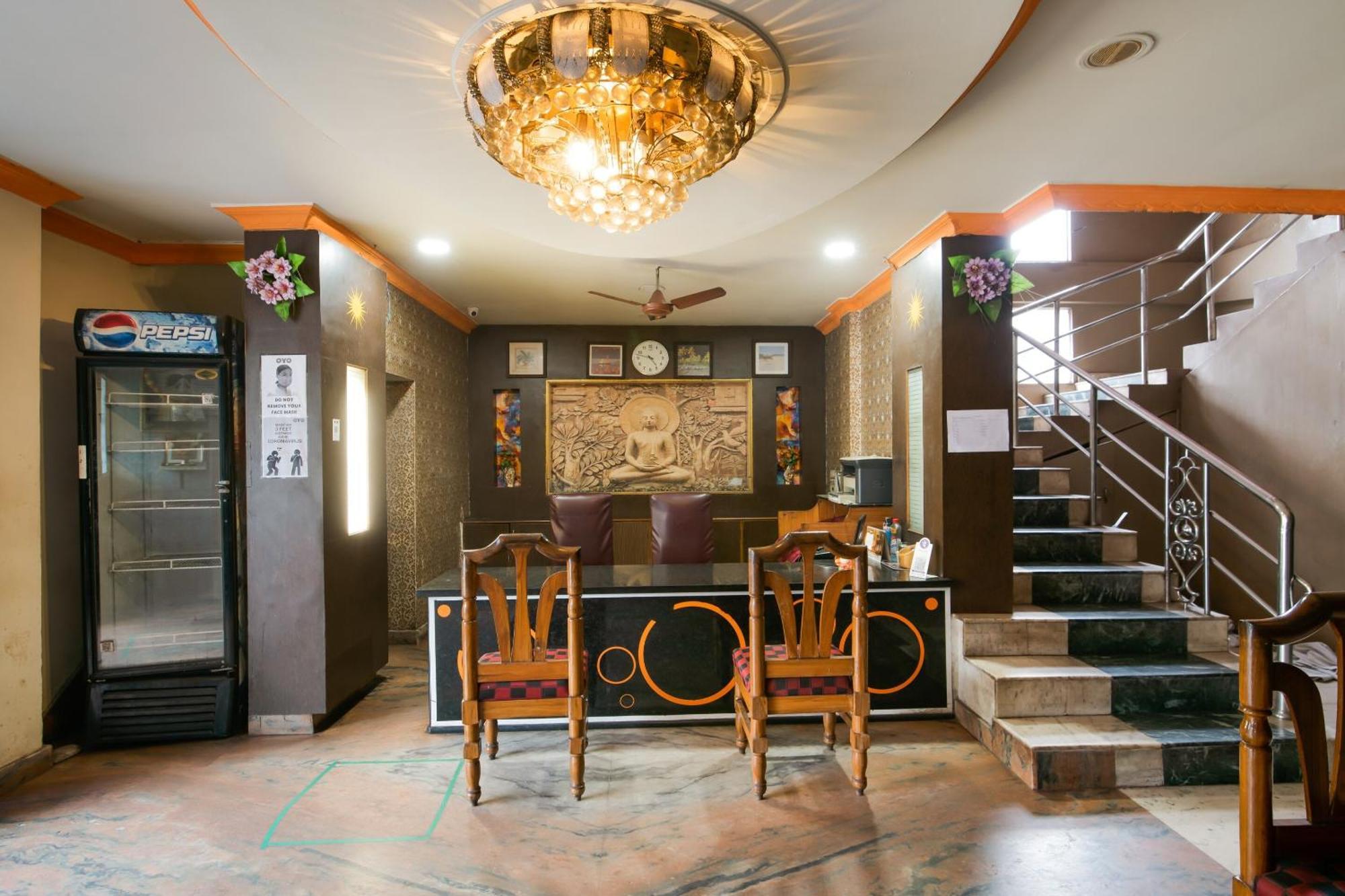 Spot On Hotel Manikanta Residency Вишакхапатнам Экстерьер фото